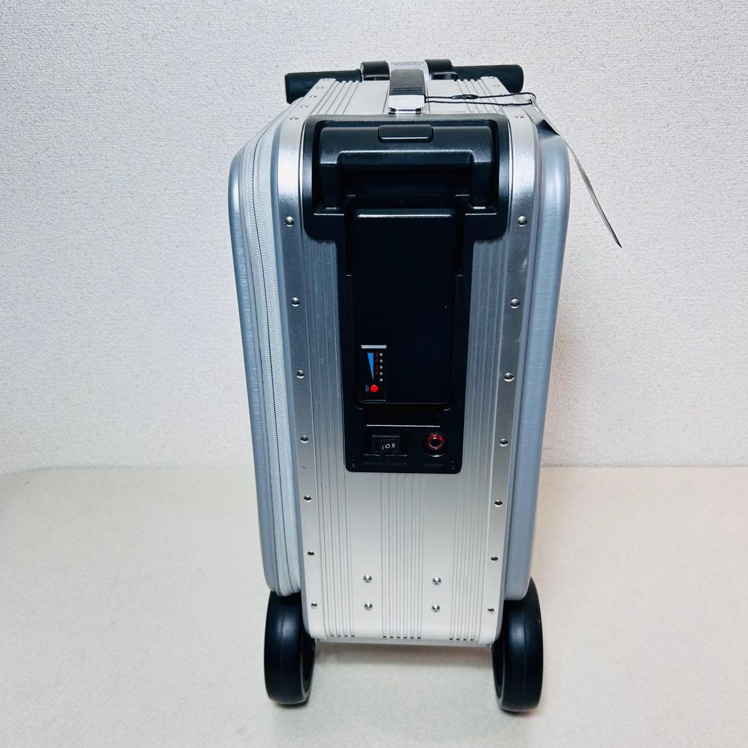 【未使用】Airwheel ROBOT 電動スーツケースSE3S