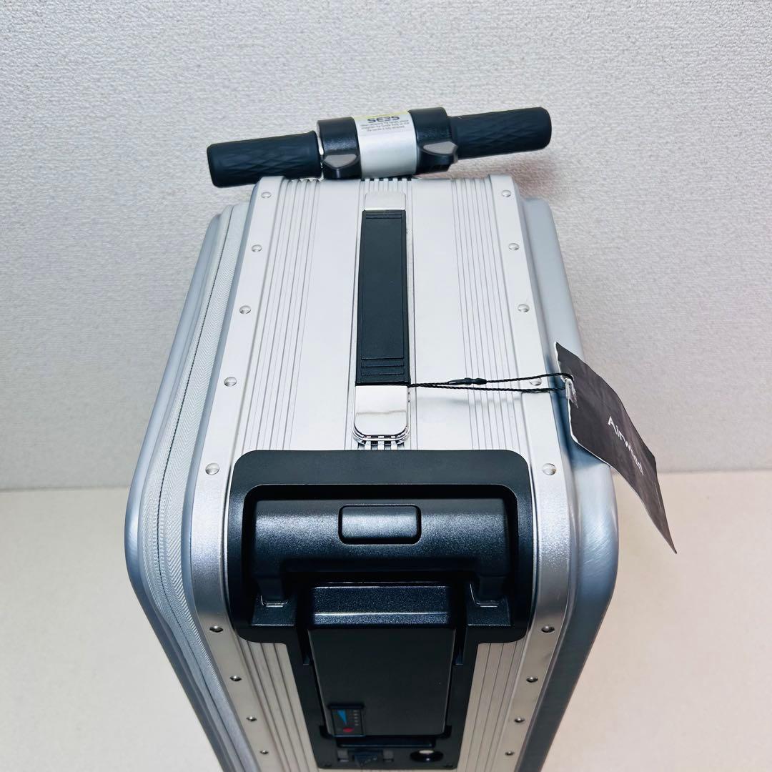 【未使用】Airwheel ROBOT 電動スーツケースSE3S