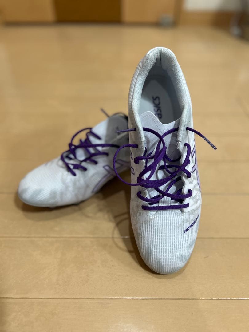 サッカーシューズ スパイク ホワイト/パープル　DS LIGHT ACROS 3