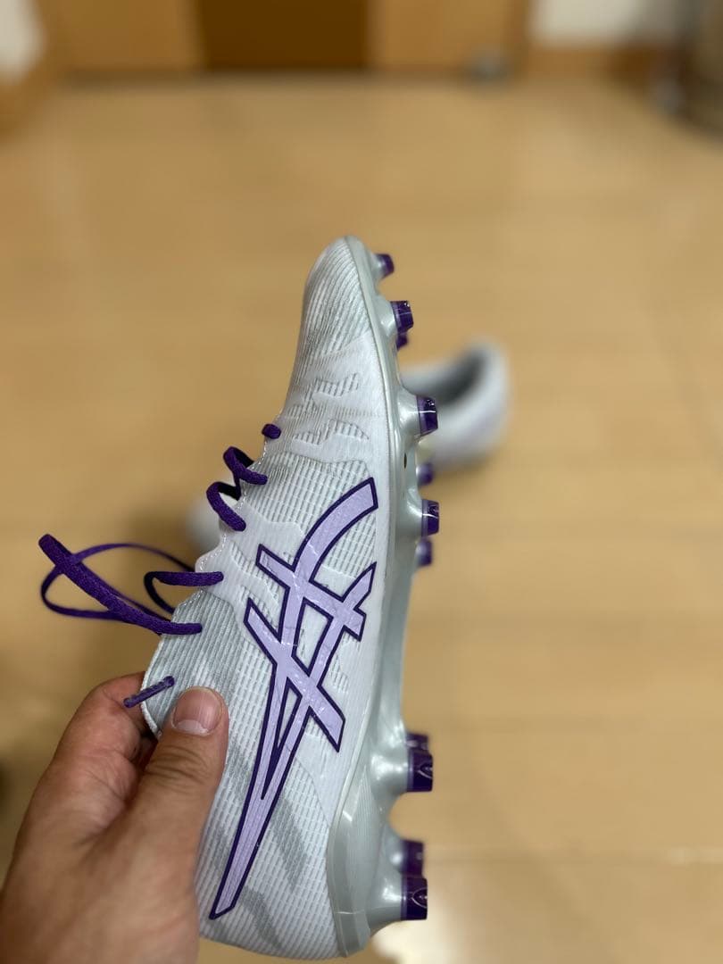 サッカーシューズ スパイク ホワイト/パープル　DS LIGHT ACROS 3