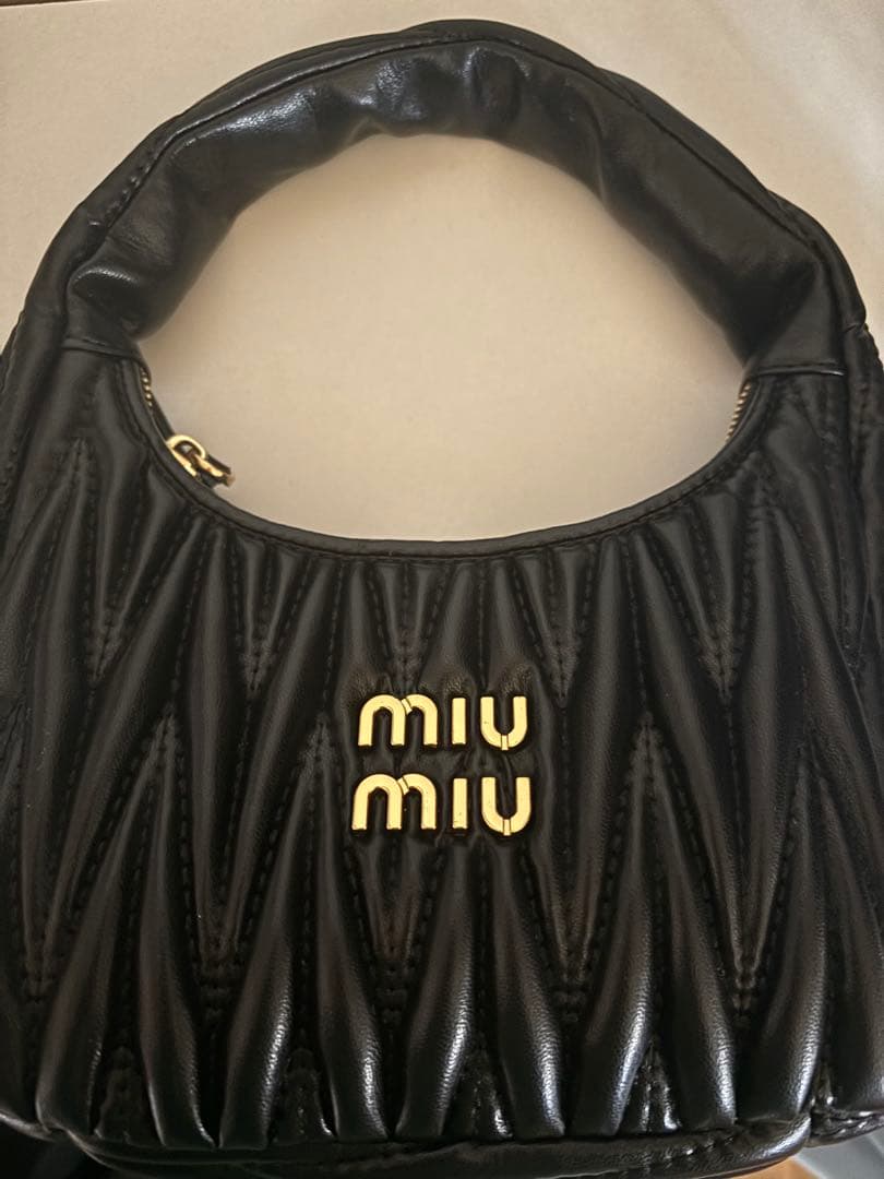 バッグ miumiu