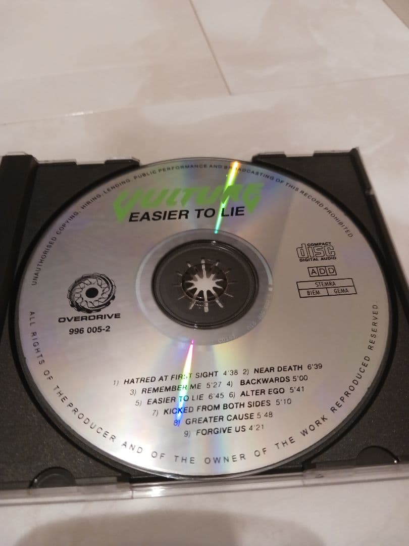 洋楽 VULTURE / Easier To Lie / Fatal Games