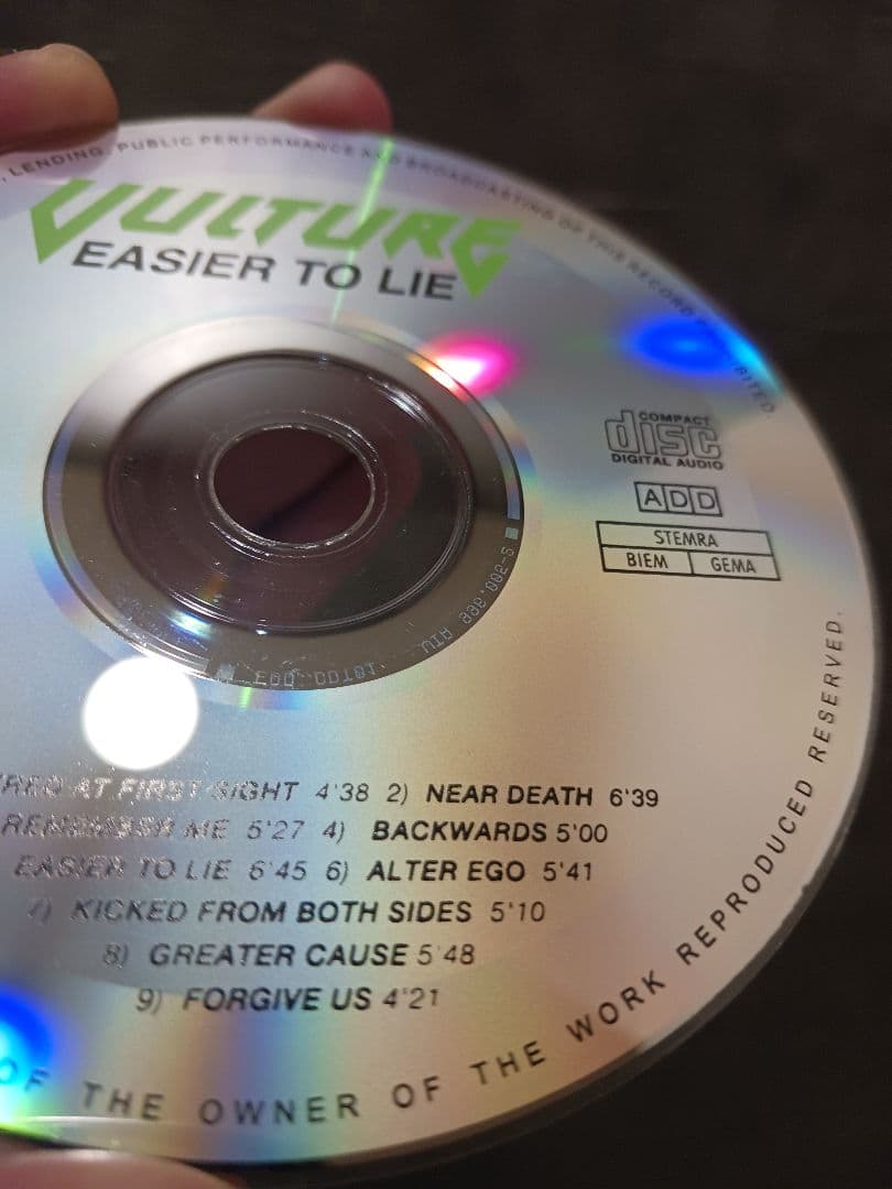 洋楽 VULTURE / Easier To Lie / Fatal Games