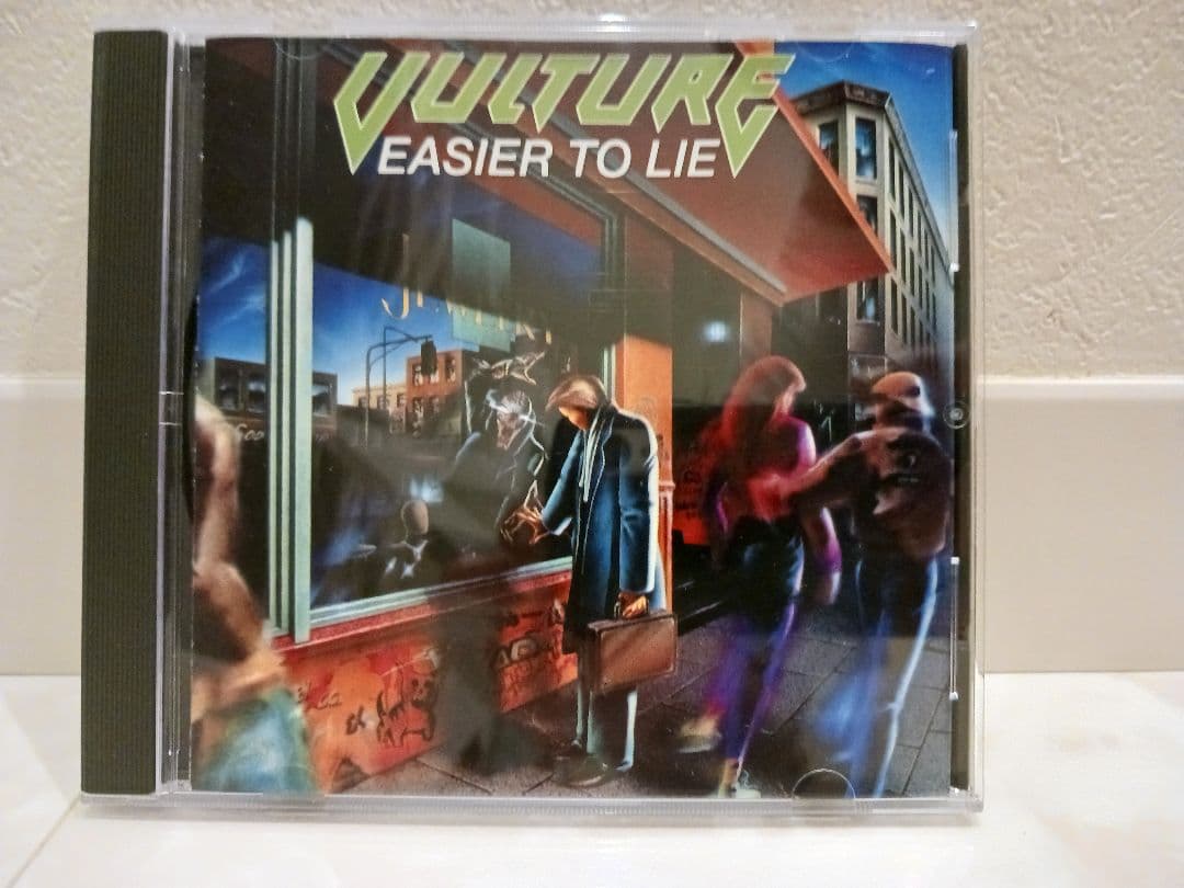 洋楽 VULTURE / Easier To Lie / Fatal Games