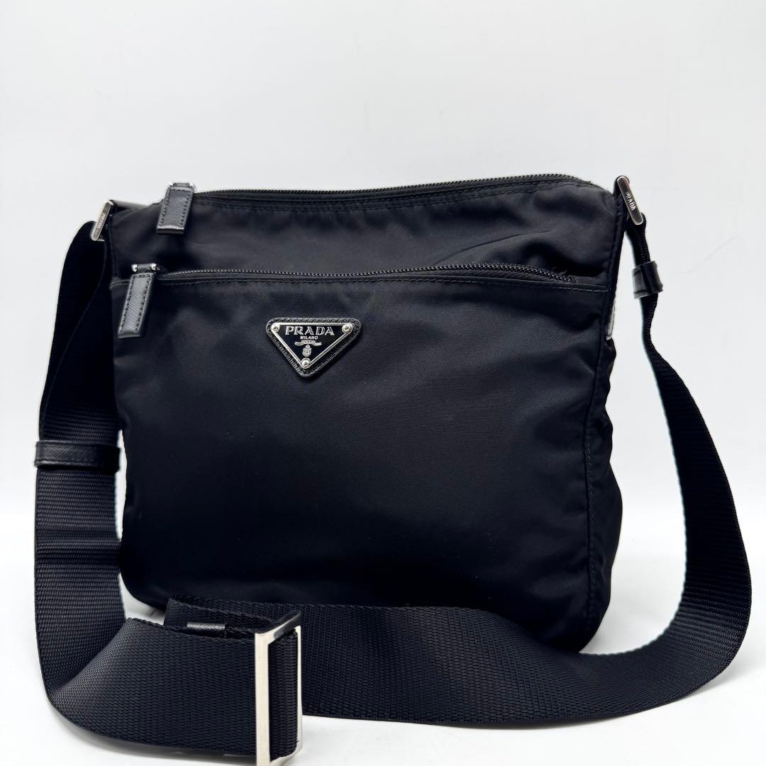 【現行型・極上美品✨】プラダ ショルダーバッグ サフィアーノレザー ナイロン 黒