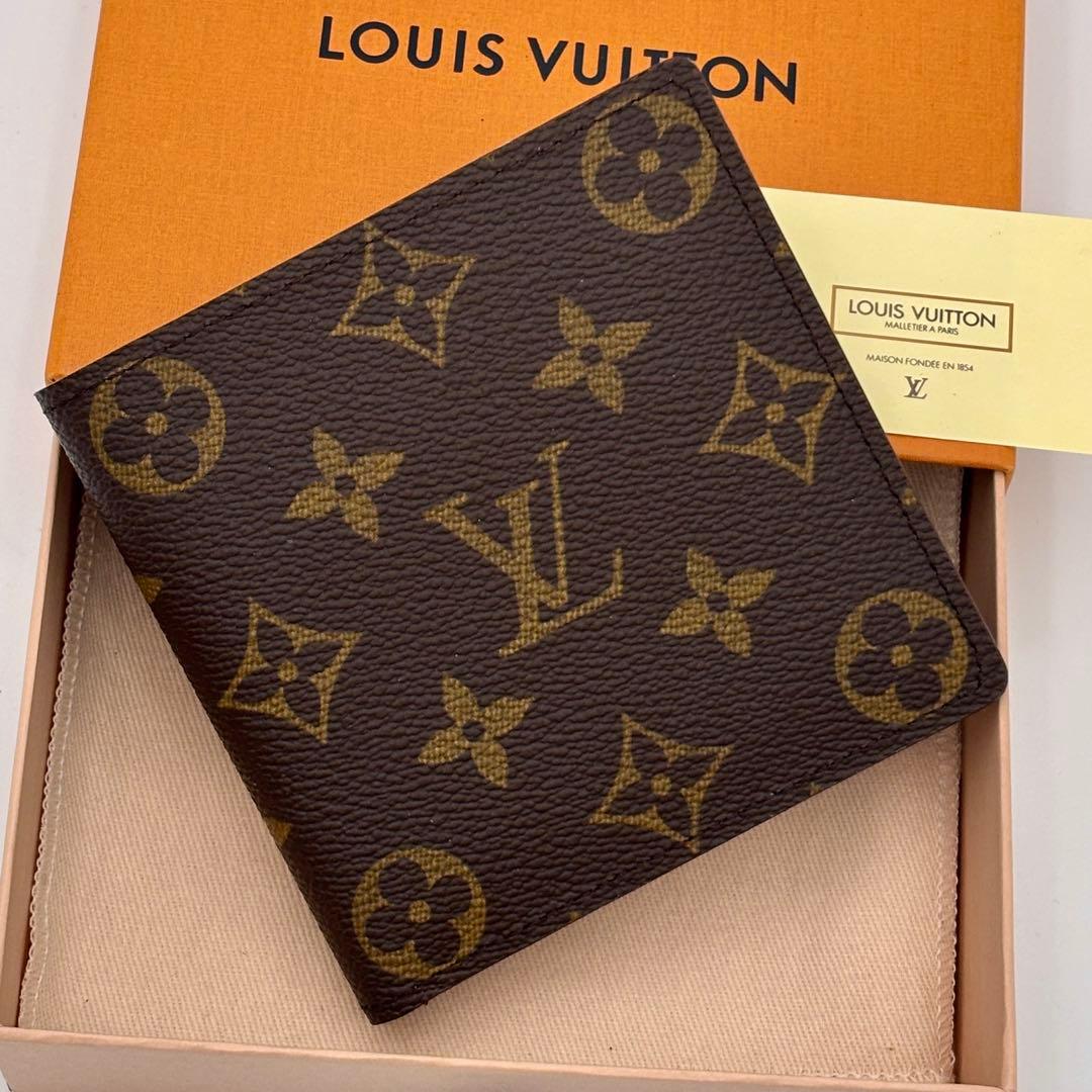 ルイヴィトン モノグラム マルコ 二つ折り財布 コンパクト 定番人気　正規品