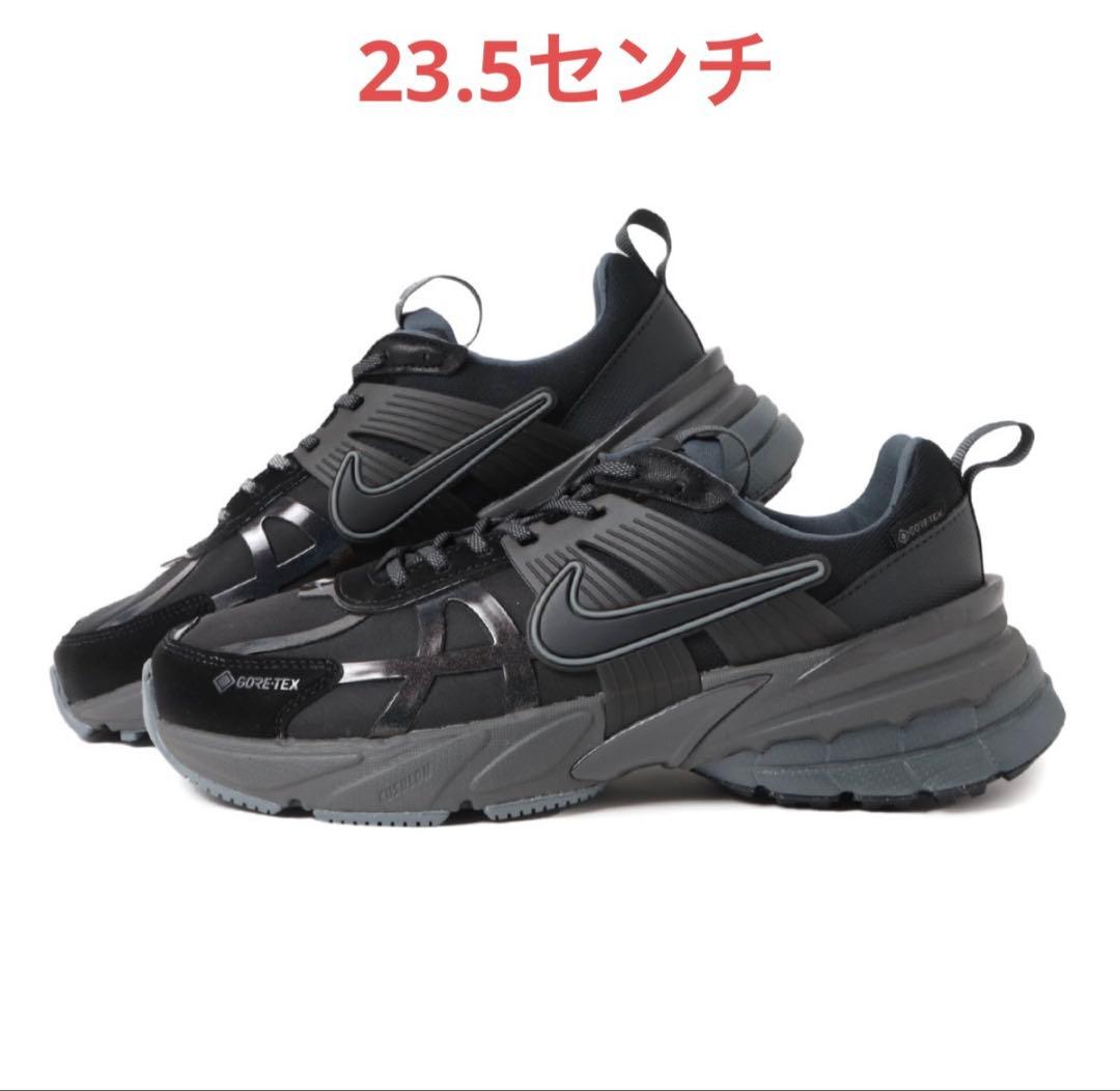 NIKE V2K RUN スニーカー　レディース
