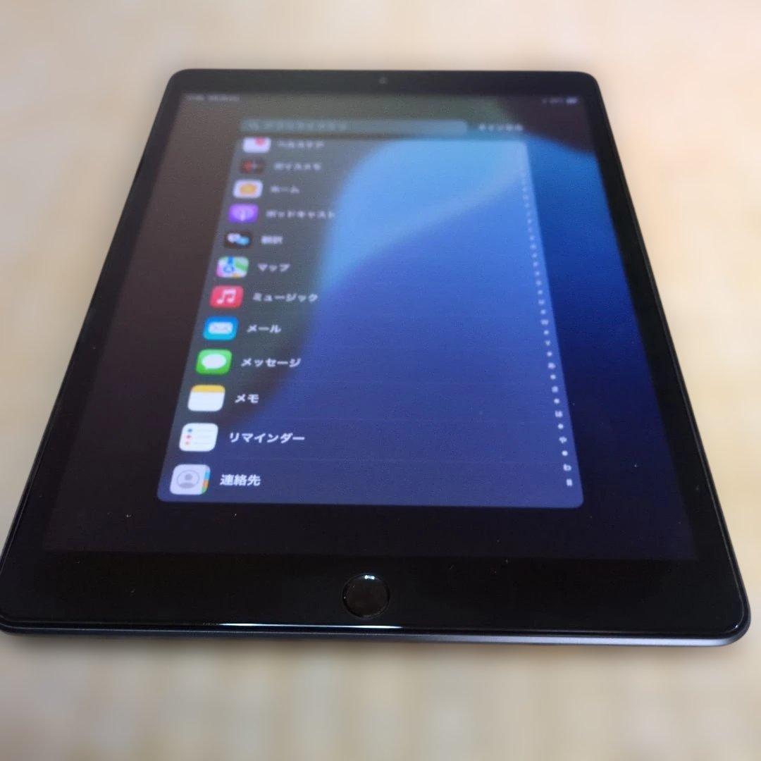 Apple iPad (第7世代)スペースグレイ 32GB セルラーdocomo