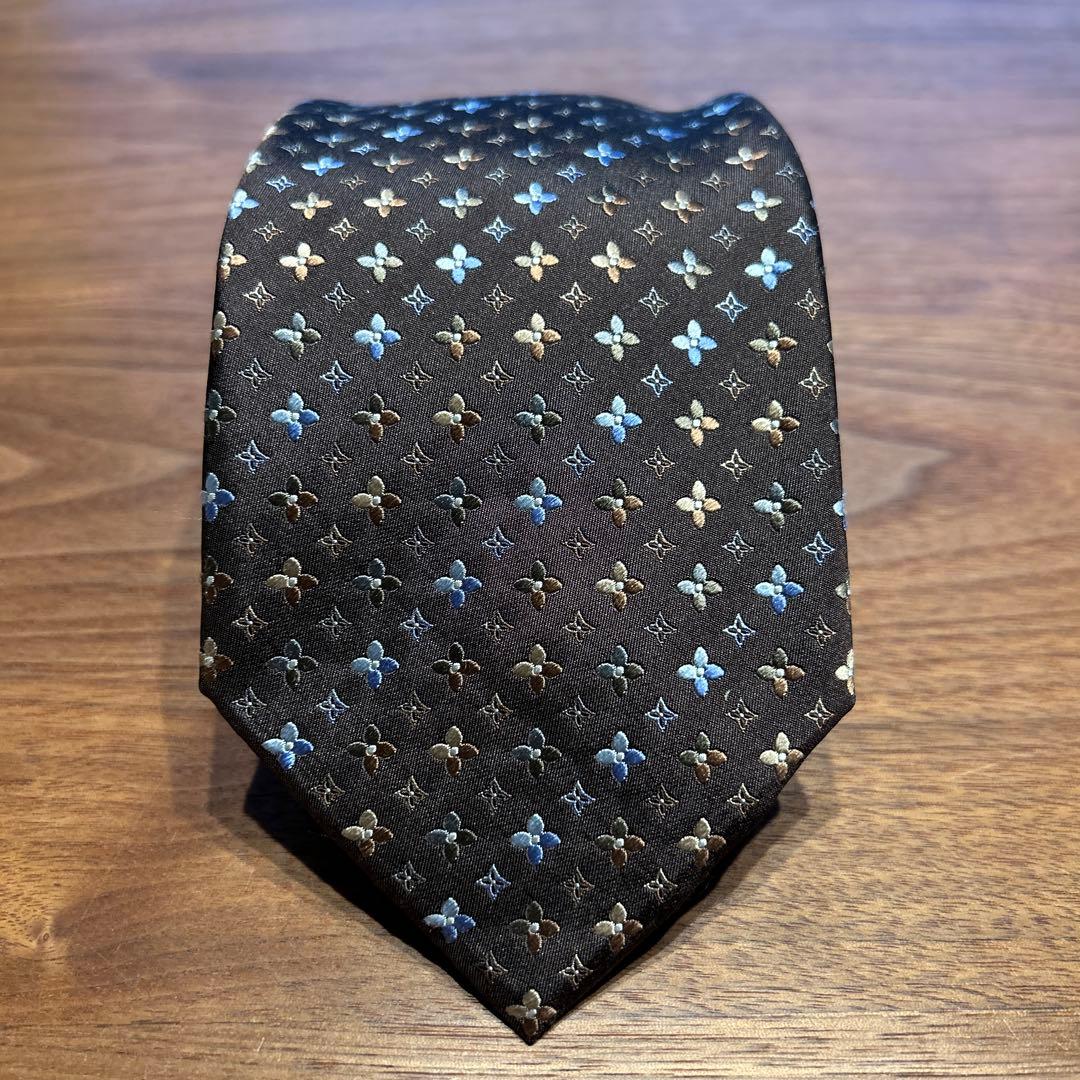 LOUIS VUITTON ルイヴィトン LV ネクタイ