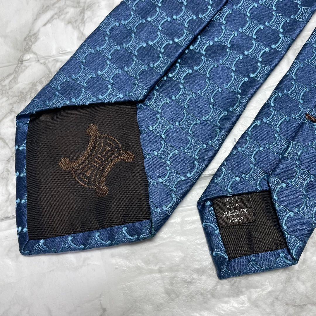 セリーヌ　CELINE ネクタイ　マカダム　トリオンフ　スーツ　シャツ　カフス