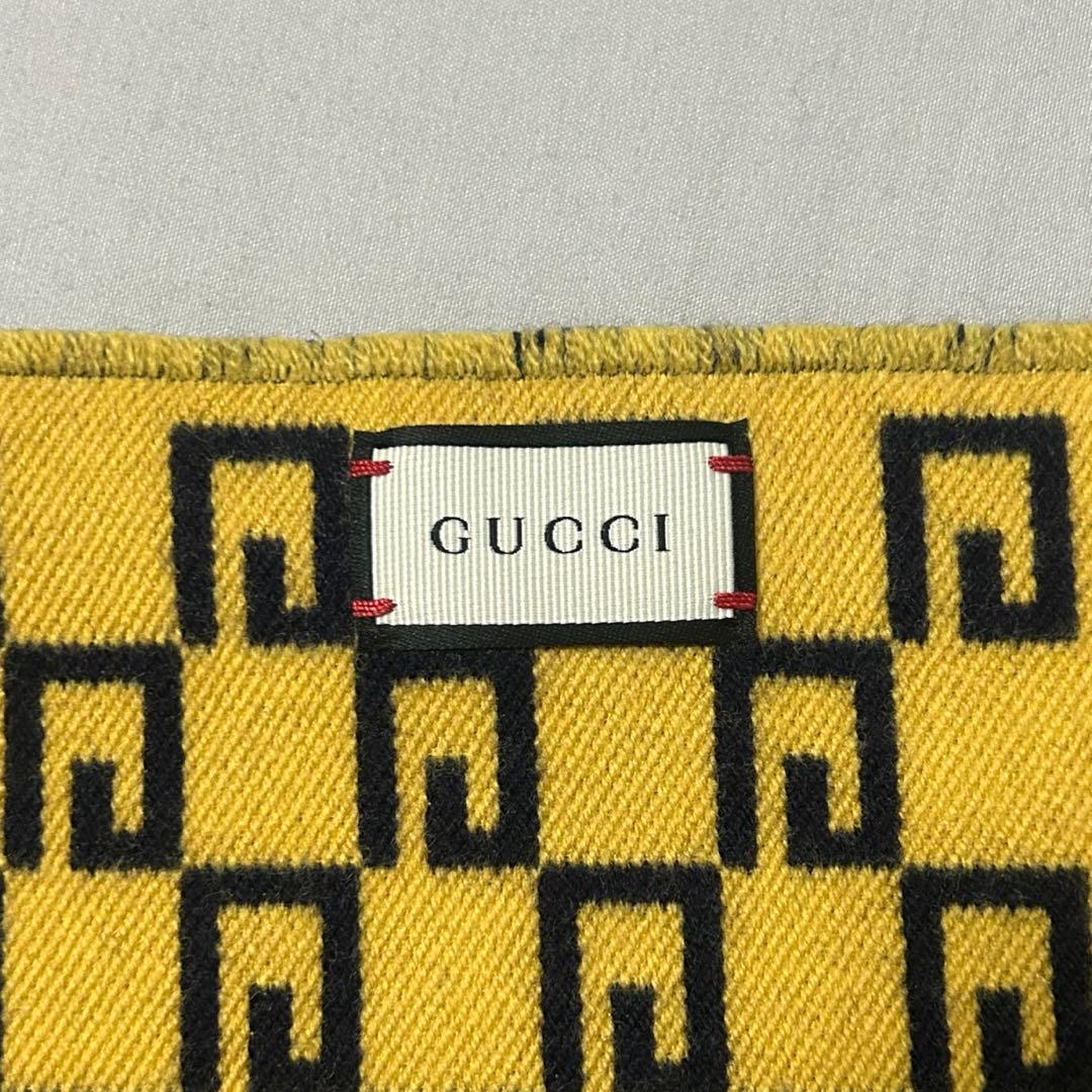 GUCCI ロゴパターン マフラー
