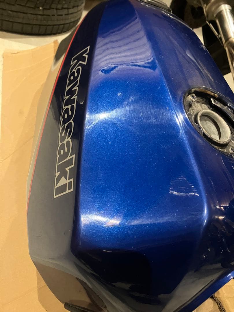 t*u様 gpz900r A9 Kawasaki バイク タンク 青 銀
