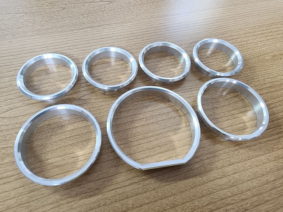 ジムニー　JA22　アルミ削り出し　メーターリングパネル　7個セット