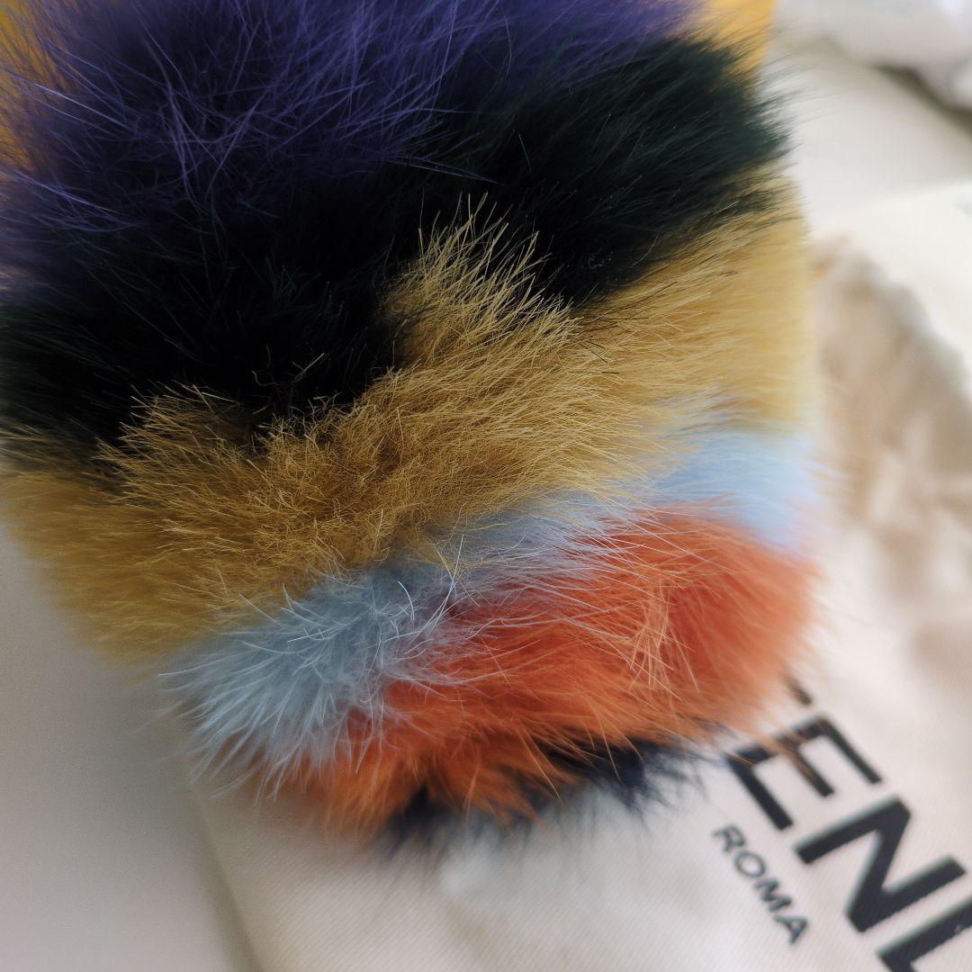 美品FENDI ポンポンチャーム ファー　バックチャーム　マルチカラー