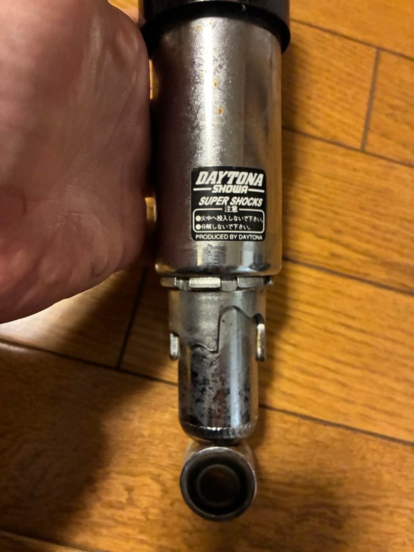【SR400デイトナSHOWA】フルカバーショートサス