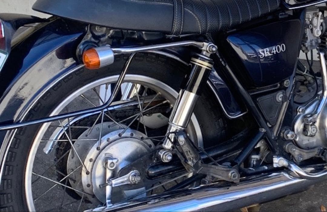 【SR400デイトナSHOWA】フルカバーショートサス