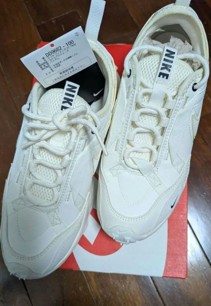 【新品】W NIKE TC7900 ナイキ ホワイト スニーカー 23.5