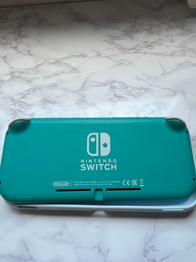 Nintendo Switch Lite ターコイズ 本体　カバー付き