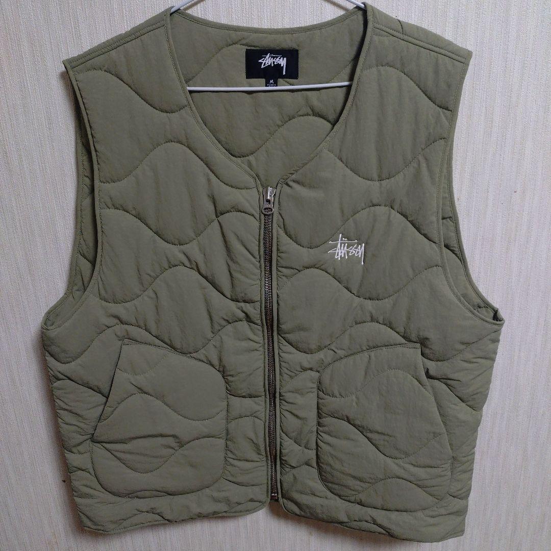 stussy キルティングベスト　Mサイズ　オリーブ