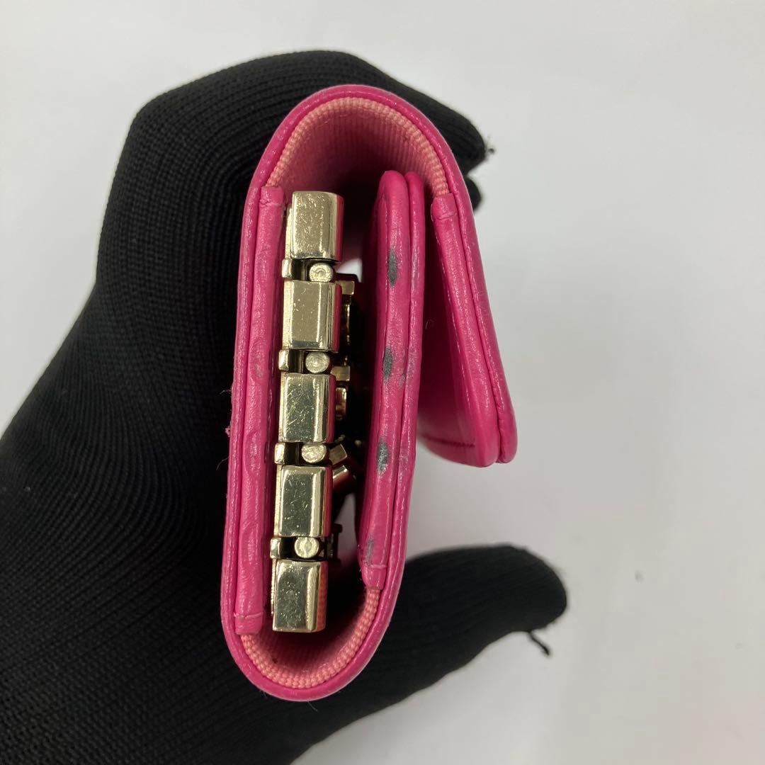 シャネル キャビアスキン カメリア キーケース 31番台ピンク