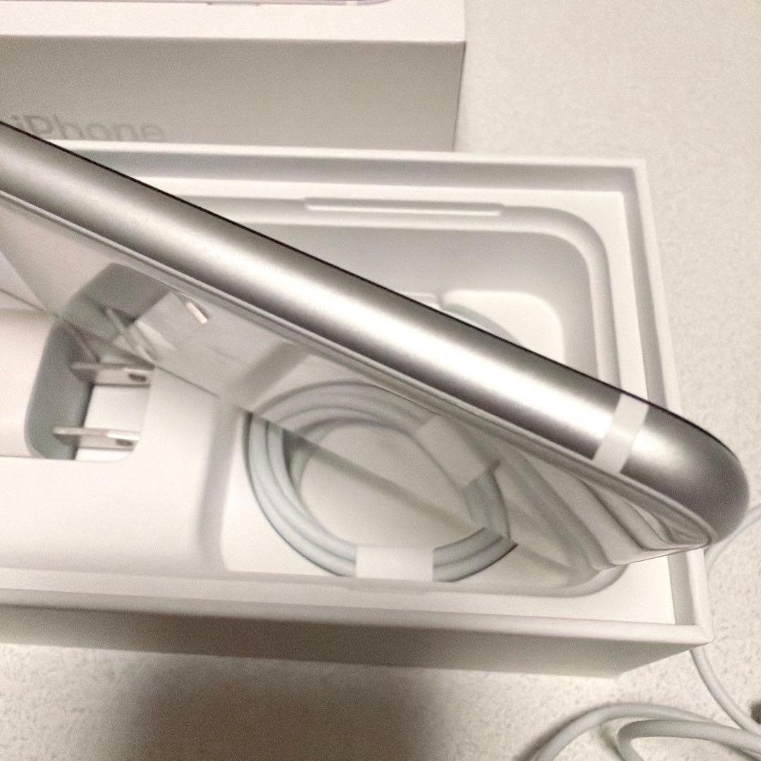 iphone se2 ホワイト SIMフリー 128GB 付属品あり 箱付き