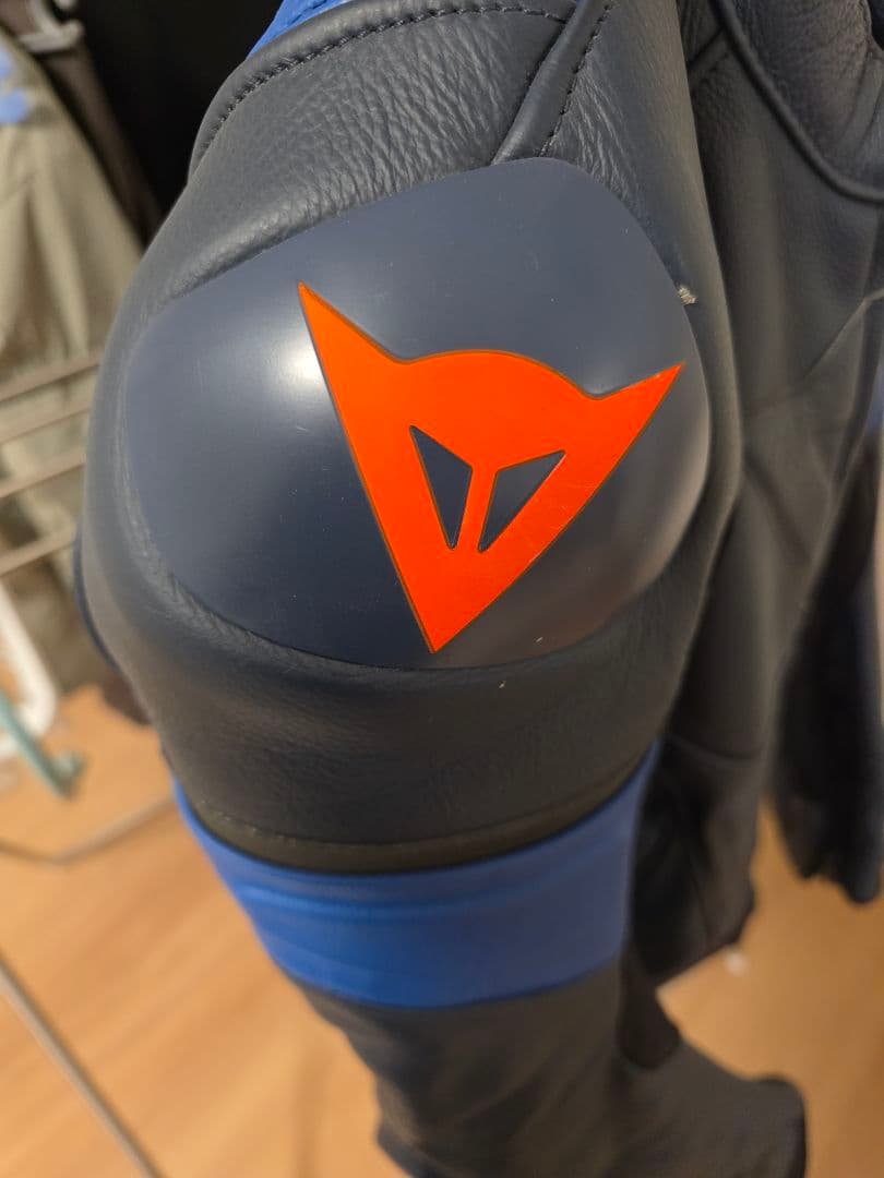 ダイネーゼ レザージャケット 48 美品