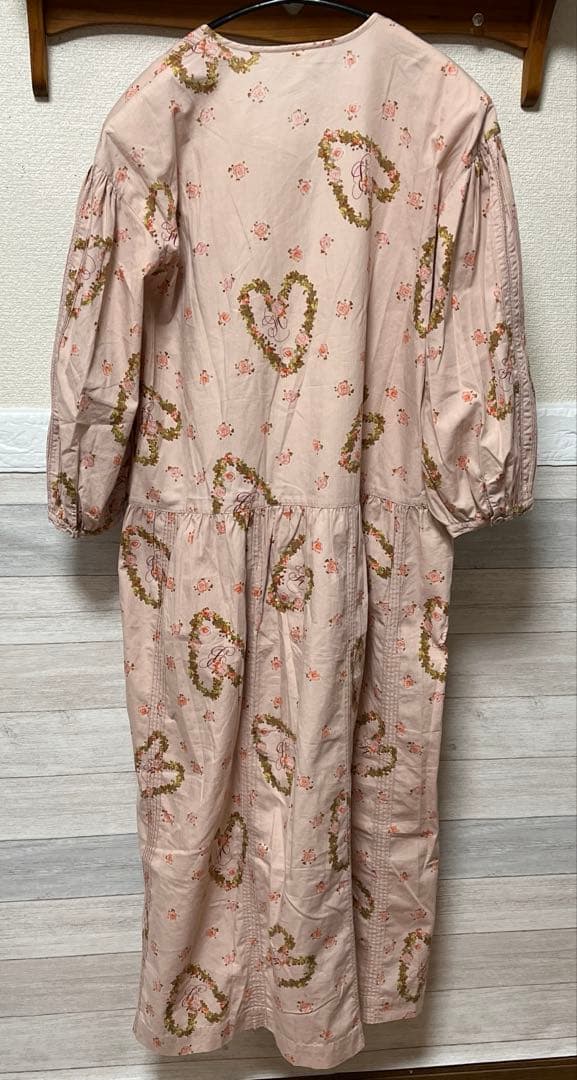 ピンクハウス　ハートリース　ワンピース＆エプロンワンピースセットピンク　赤