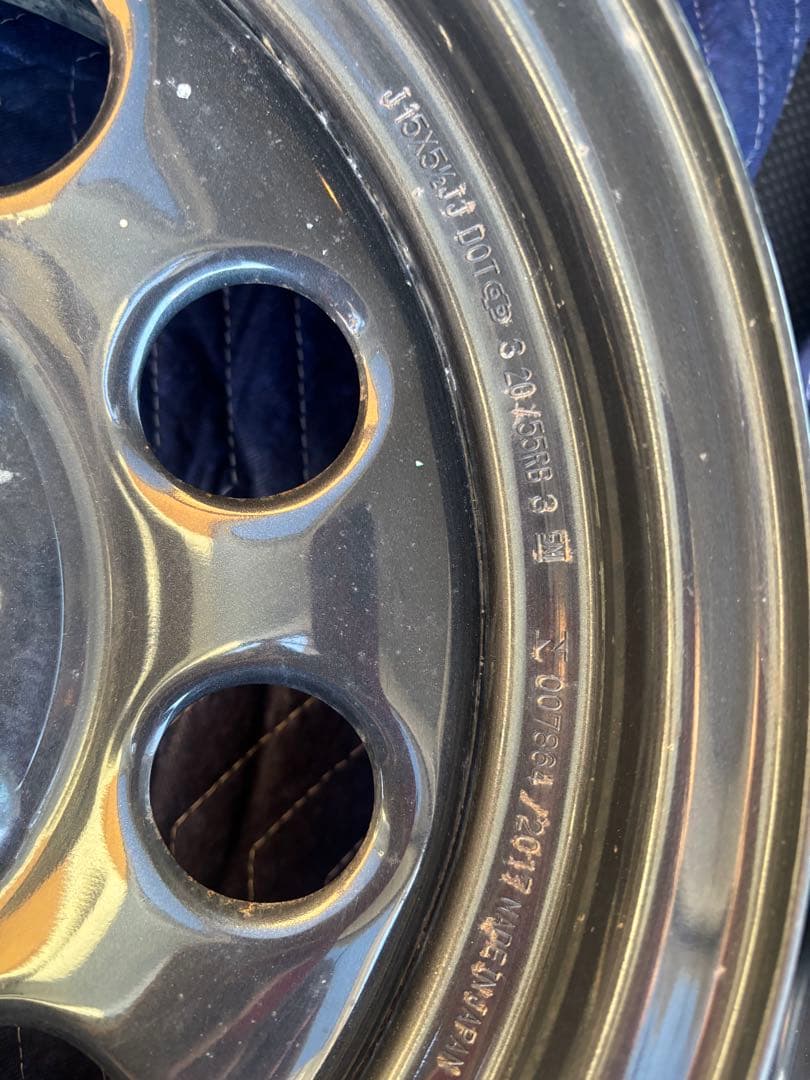 15インチ スチールホイール 6穴 幅6.5J