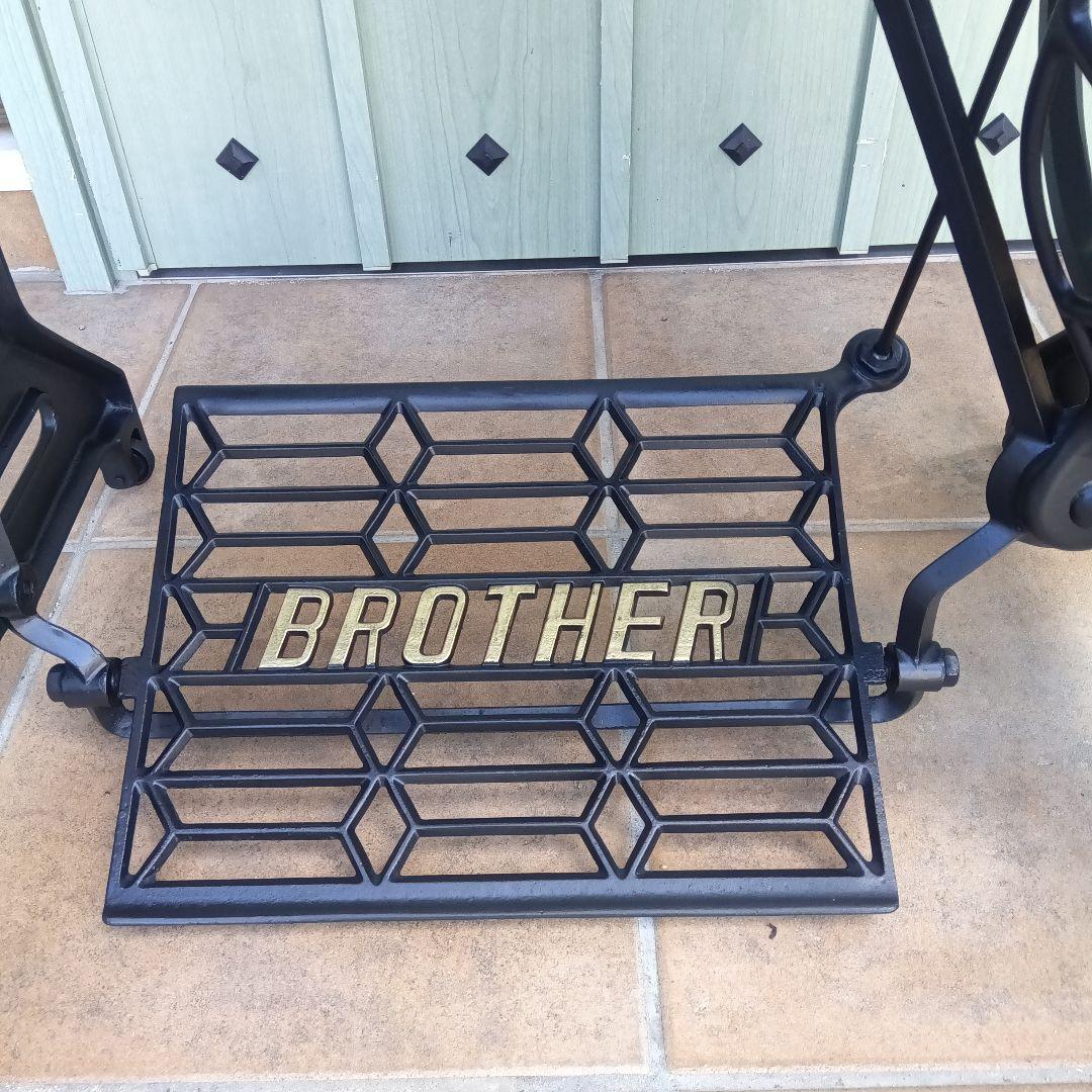 足踏みミシンテーブル　Brother