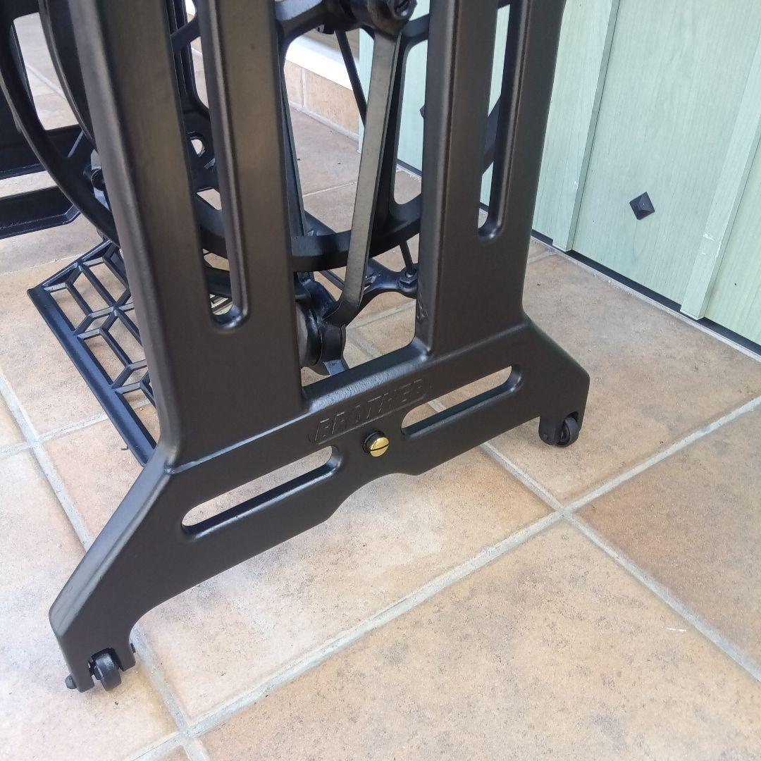 足踏みミシンテーブル　Brother