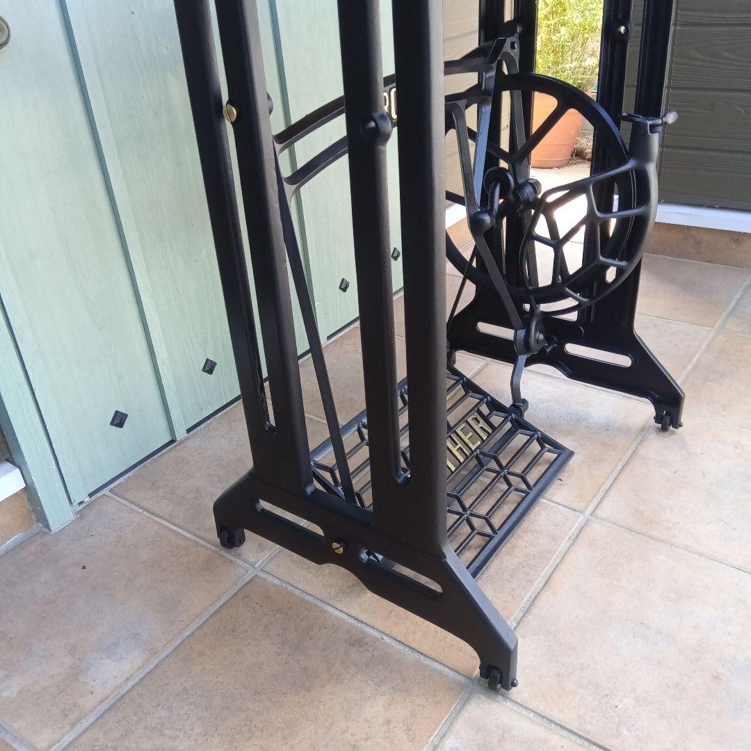 足踏みミシンテーブル　Brother