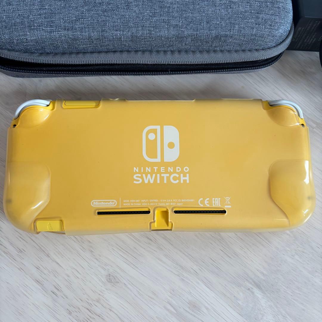 Nintendo Switch Lite イエロー 充電ケーブル付き