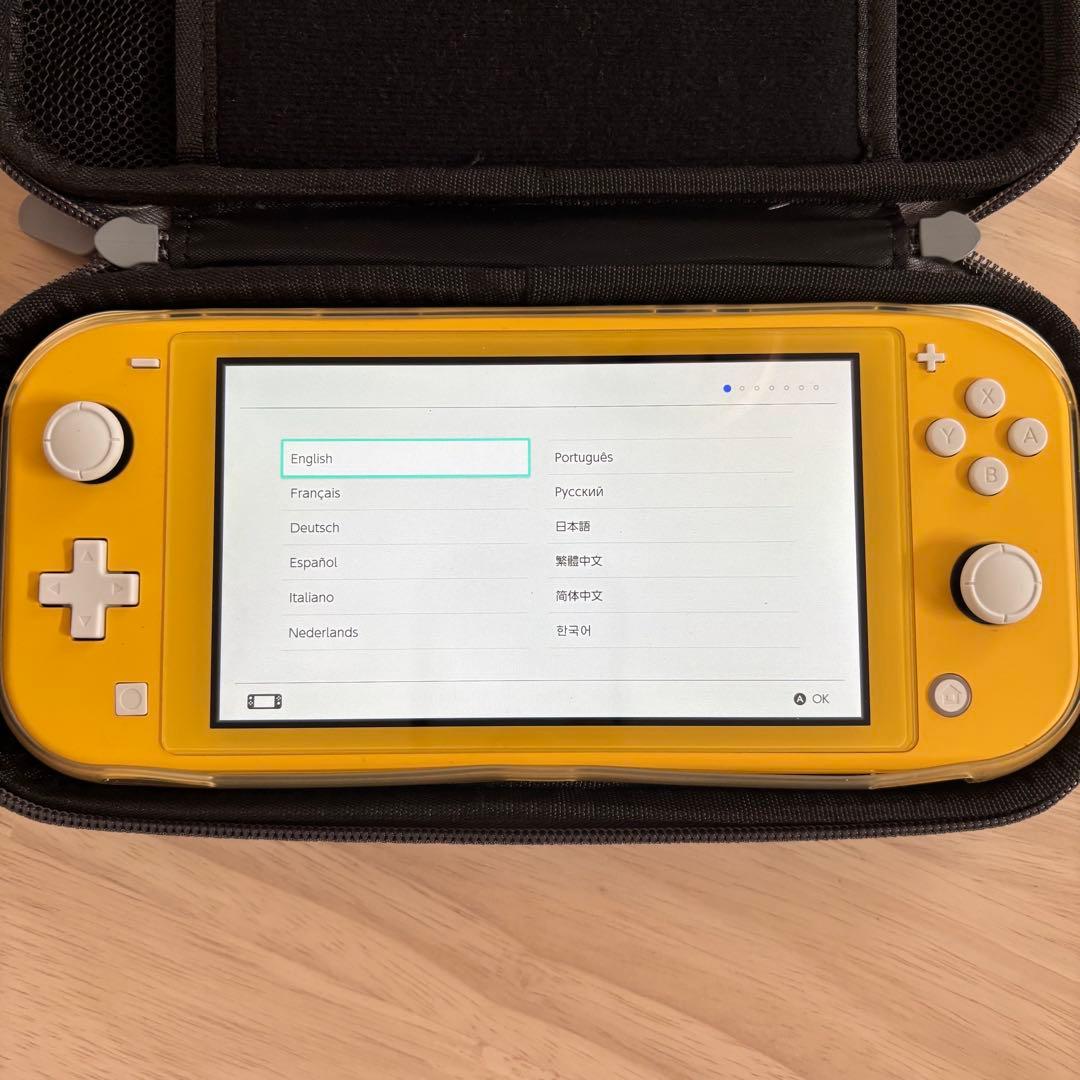 Nintendo Switch Lite イエロー 充電ケーブル付き