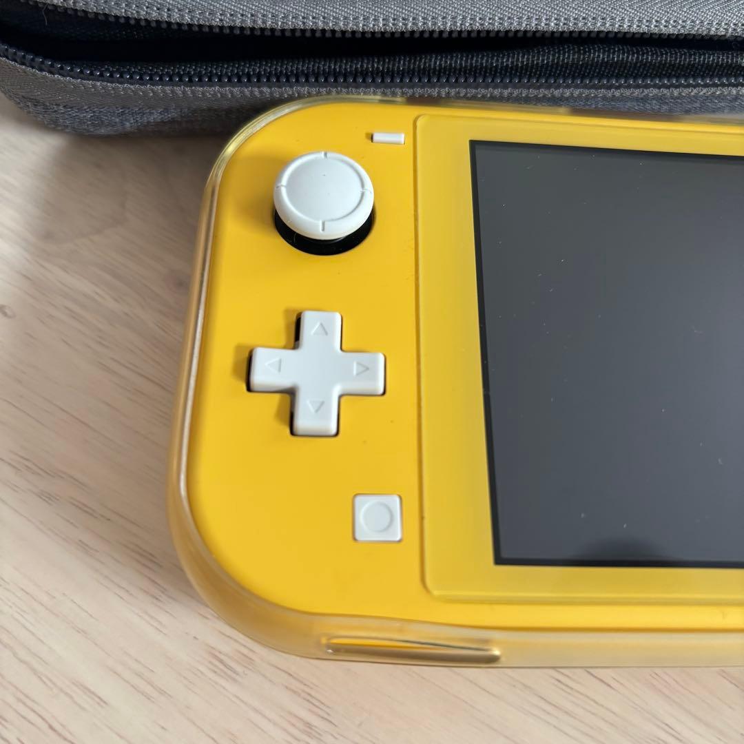 Nintendo Switch Lite イエロー 充電ケーブル付き