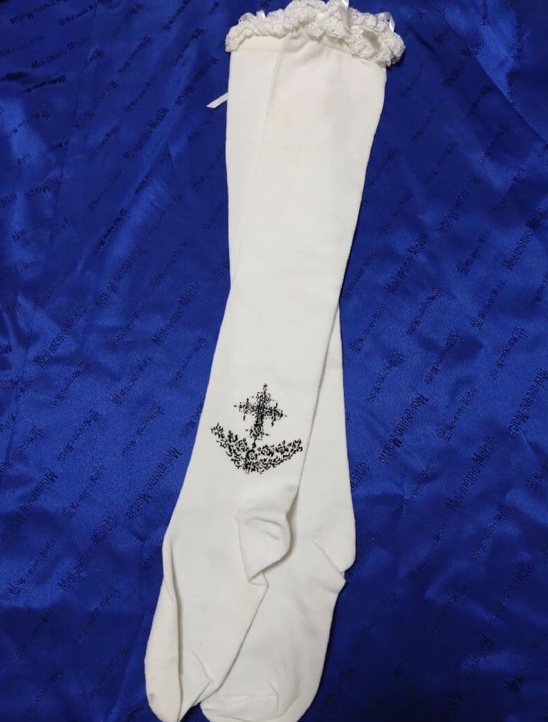 Moi-meme-Moitie　オーバーニー　モワティエ