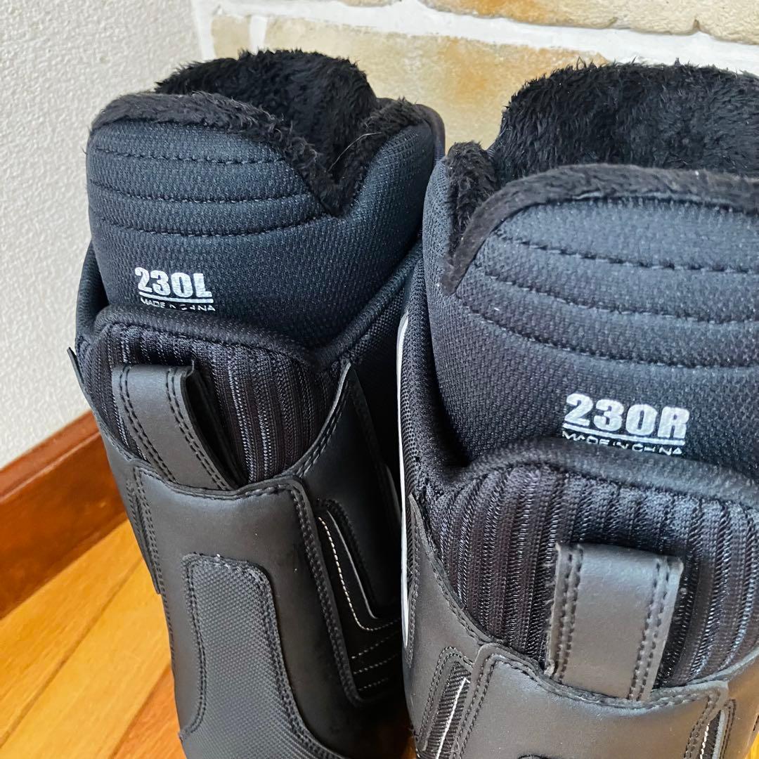 極美‼️半日のみ‼️未使用レベル‼️TRIPLE-C スノーボード ブーツ　23㎝女性