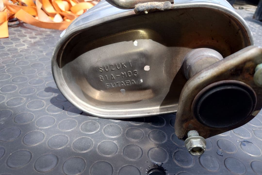 JB23ジムニーノーマルマフラー中古綺麗