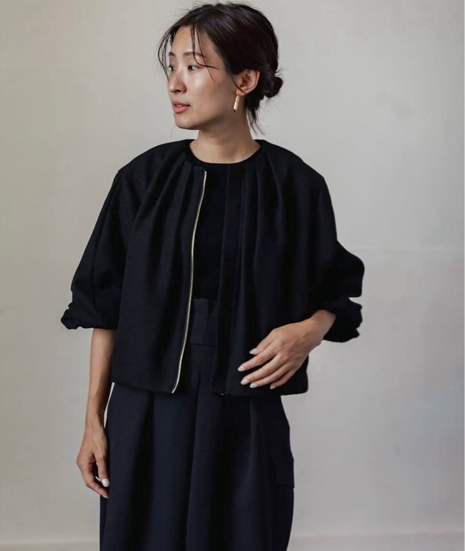 FREYノーカラージャケット 黒 バルーンスリーブ
