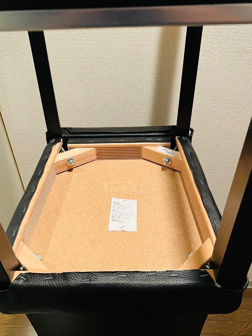 IKEAヘンリクスダール レザー カウンターチェア ハイスツール 二脚