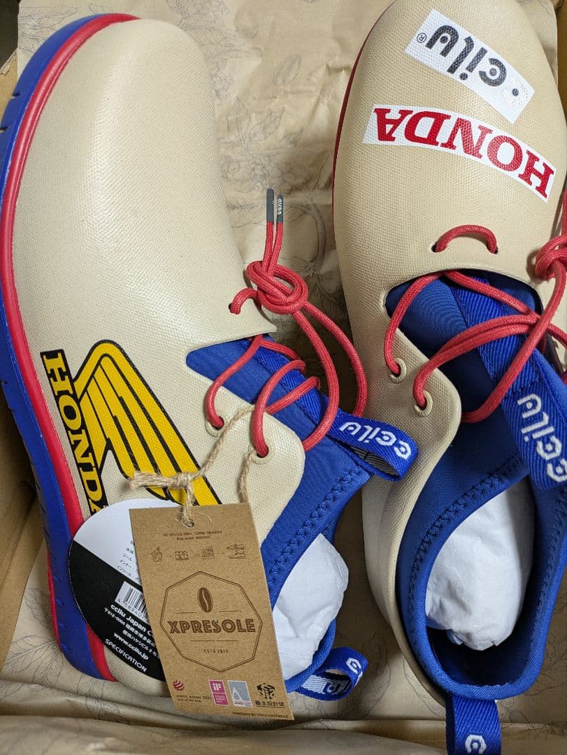 【Honda限定コラボ】全天候型の防水シューズ｜ホンダ×チルのコーヒースニーカー