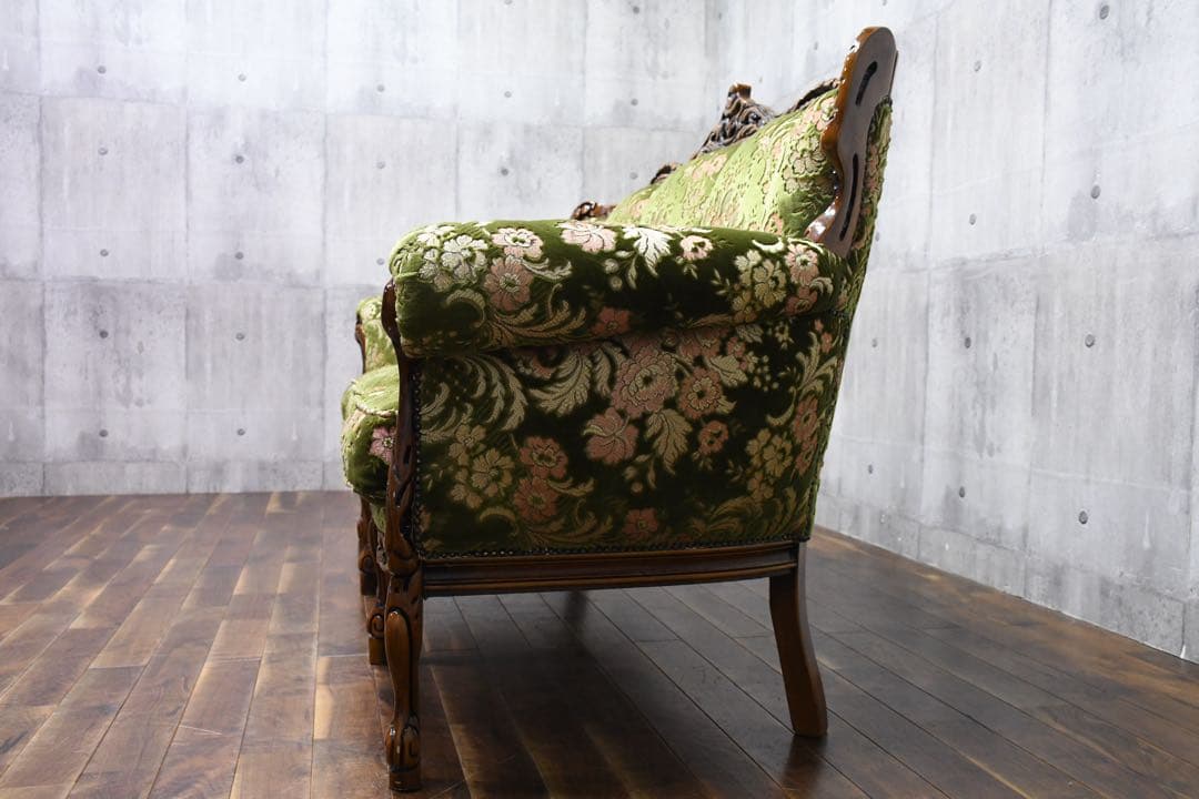 FAC5 イタリア製 ロココ様式 猫脚 レリーフ 3人掛けソファ トリプルソファ