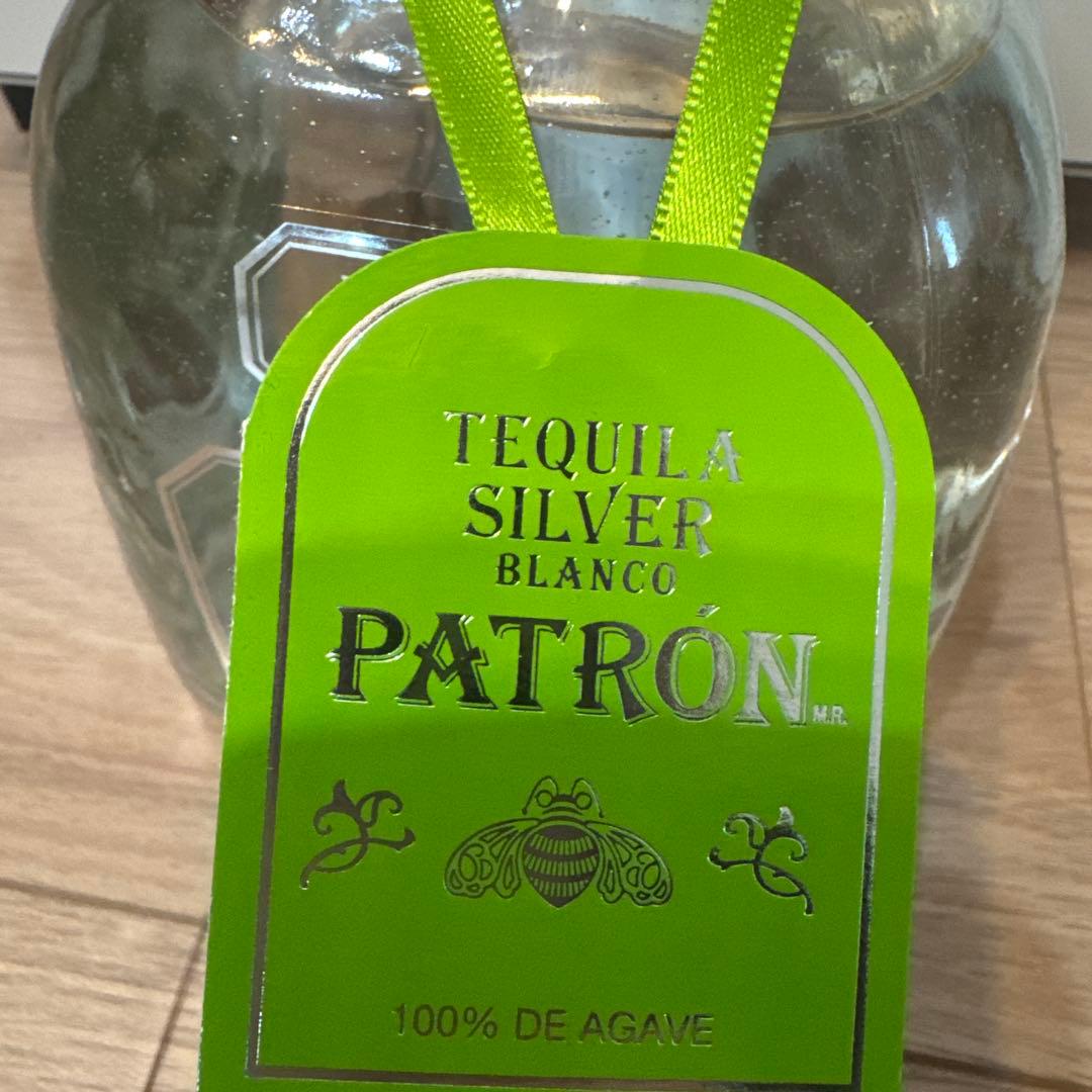 パトロンPatrón シルバー テキーラ ギフトパック