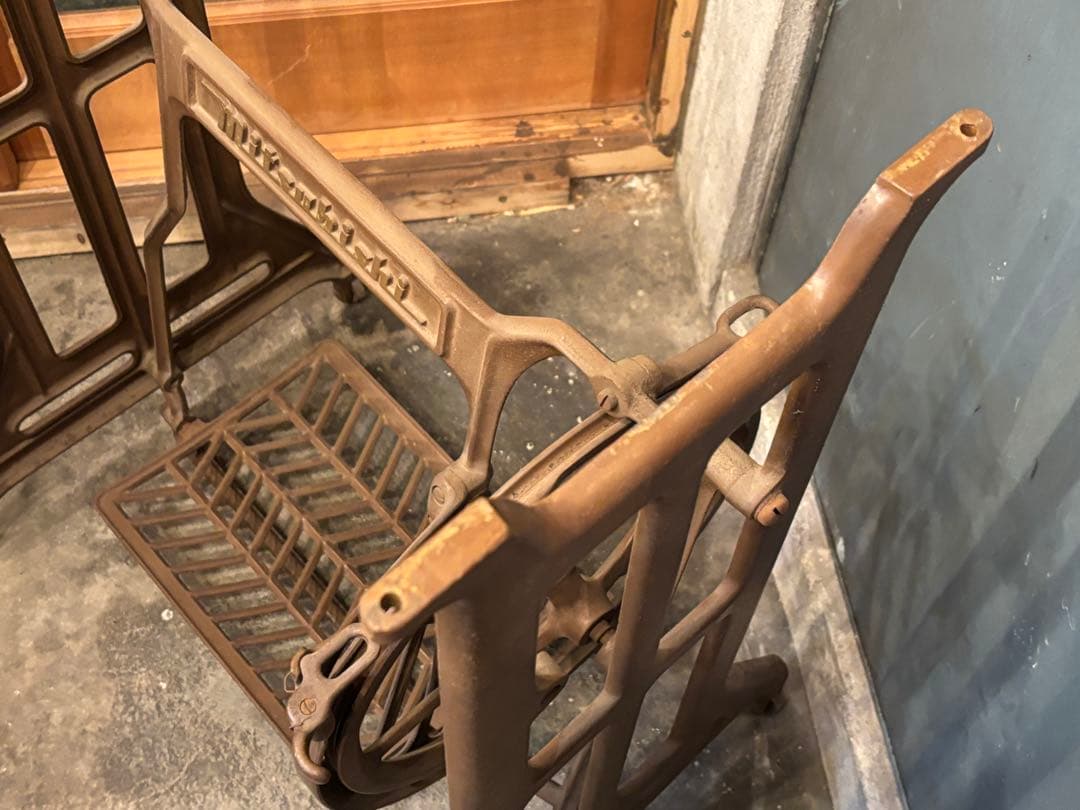 引取価格 三菱 足踏みミシン脚 アンティーク レトロ テーブル