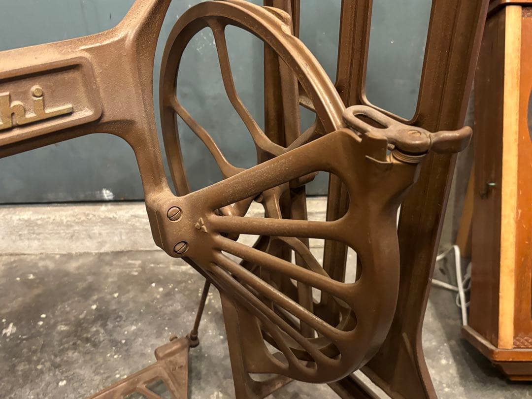 引取価格 三菱 足踏みミシン脚 アンティーク レトロ テーブル