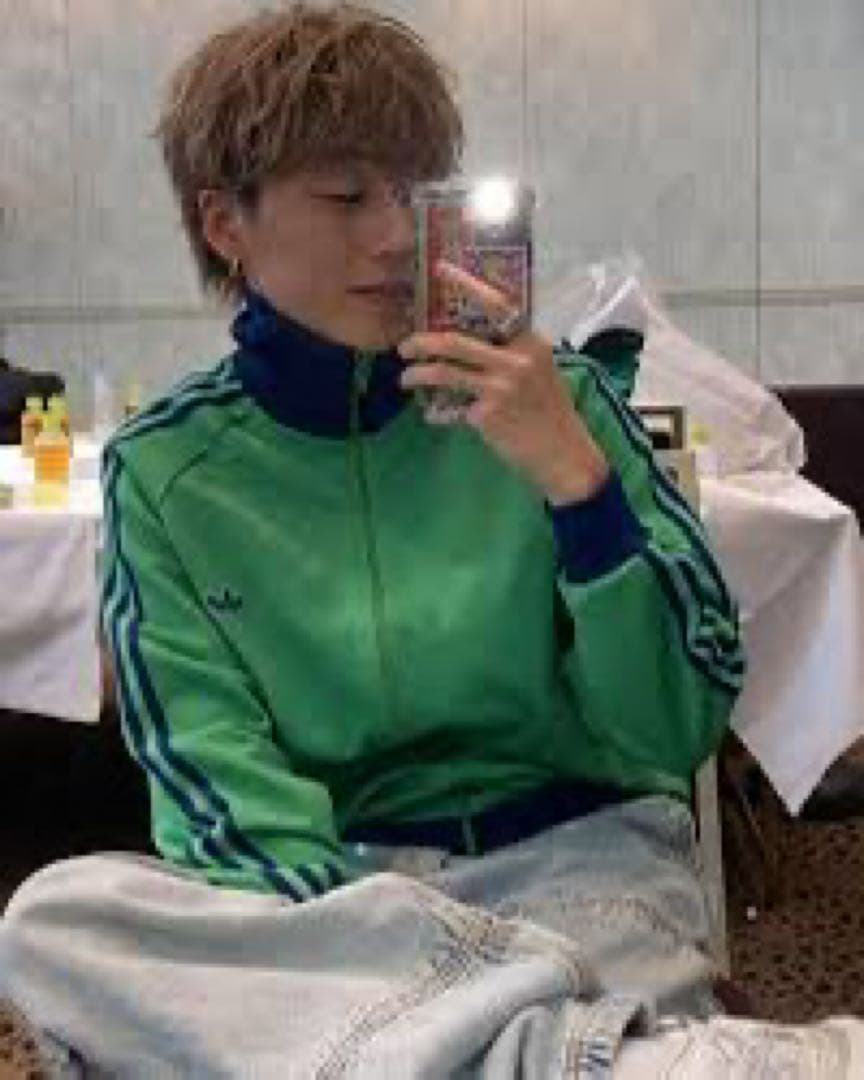 adidas 緑　トラックジャケット　80s 古着　コムドット　ゆうた着用
