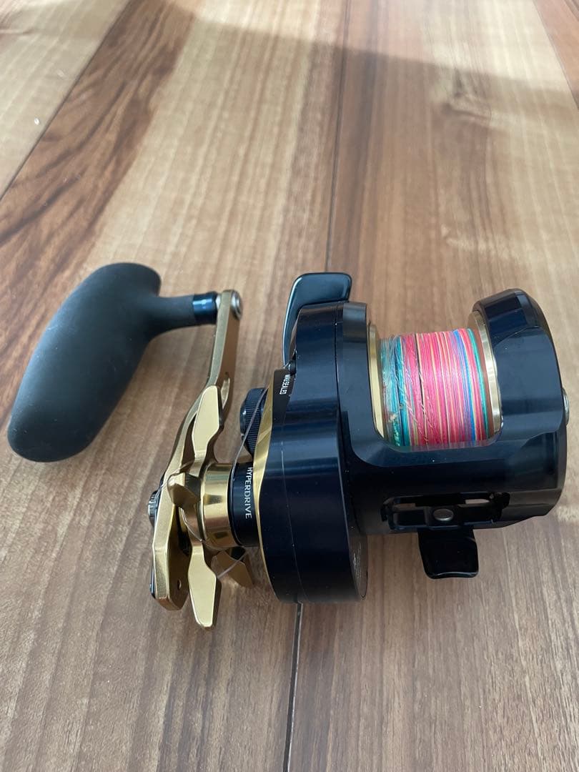 ダイワソルティガ15H ベイトリール