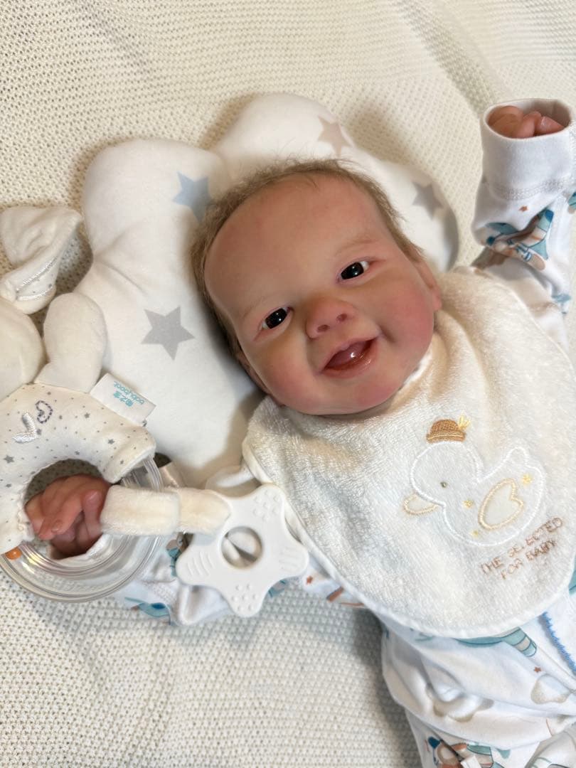 リボーンドール　ニッコリ笑顔ベビー