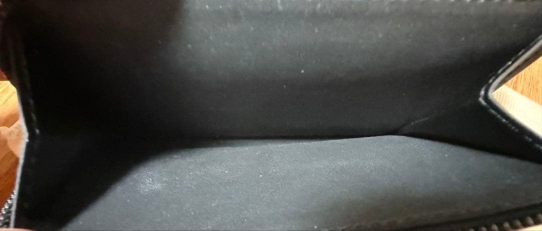 ルイヴィトン ポルトフォイユパイロット ブラック 三つ折り財布