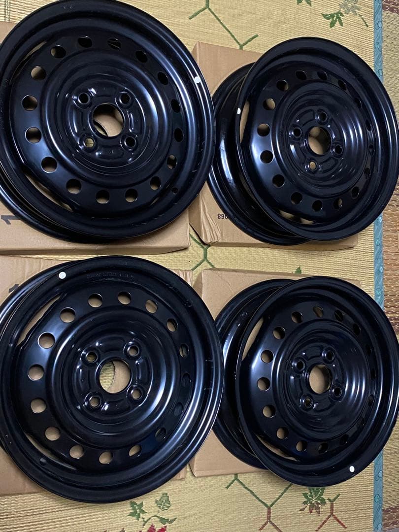 値下げ★ダイハツ純正スチールホイール14インチ★使用少ない