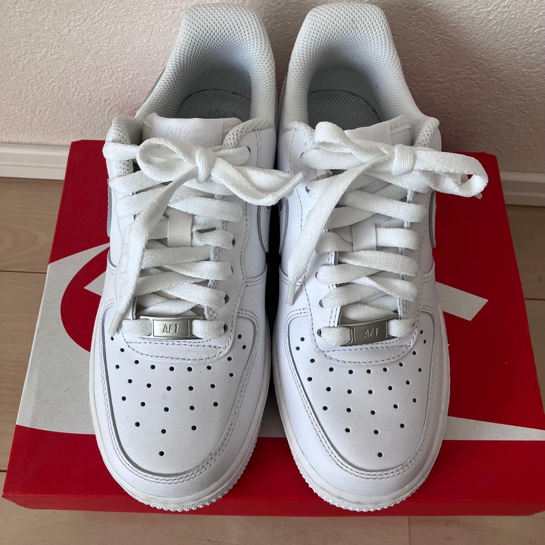 ナイキ エアフォース1 白 ホワイト NIKE エアフォースワン 22cm